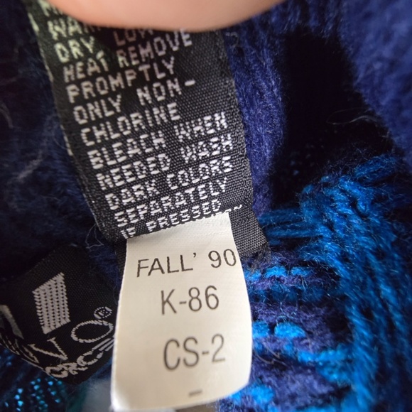 Vintage 90’s Nuovo New Forces Large Knit Sweater Button Blue Geometric Cardigan - Picture 6 of 7